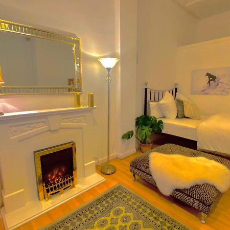 Roman Studio Apartment Edinburgh Bagian luar foto