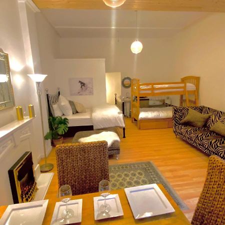 Roman Studio Apartment Edinburgh Bagian luar foto